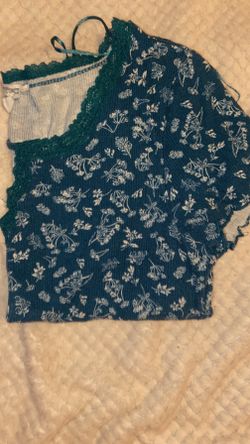 Green top/size small
