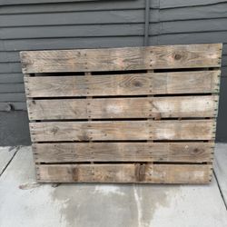 FREE Pallet