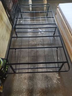 Sturdy metal bedframes - 2 twin / 1 king, foldable
