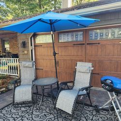 Outdoor Patio Set With Grill And Umbrella, Rug