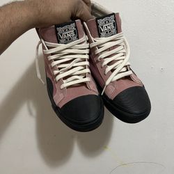 Vans Hi-Sk8 Size 8.5 ( READ DESC)