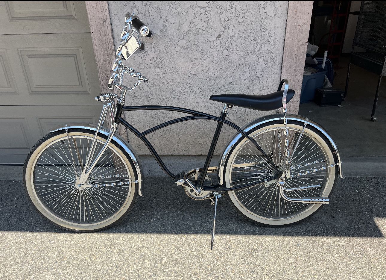 Aztlan Low rider Bike