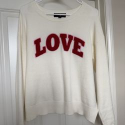 Women’s LOVE Sweater top, size medium❤️💕