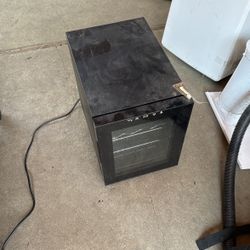 Mini Fridge 