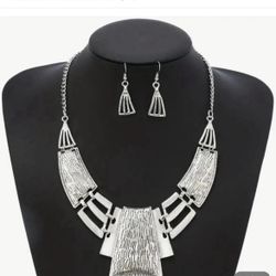 Necklace set $15 new others listed