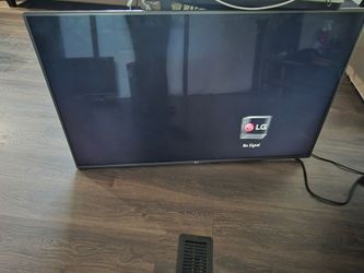 55-inch Full HD (1920x1080) flat LED television