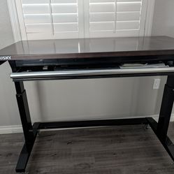 Husky workstation desk