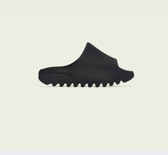 Yeezy Slide Onyx Kids Size