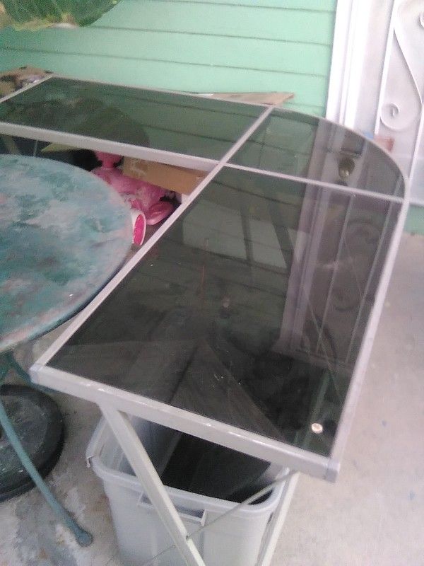 Nice Glass Corner Table