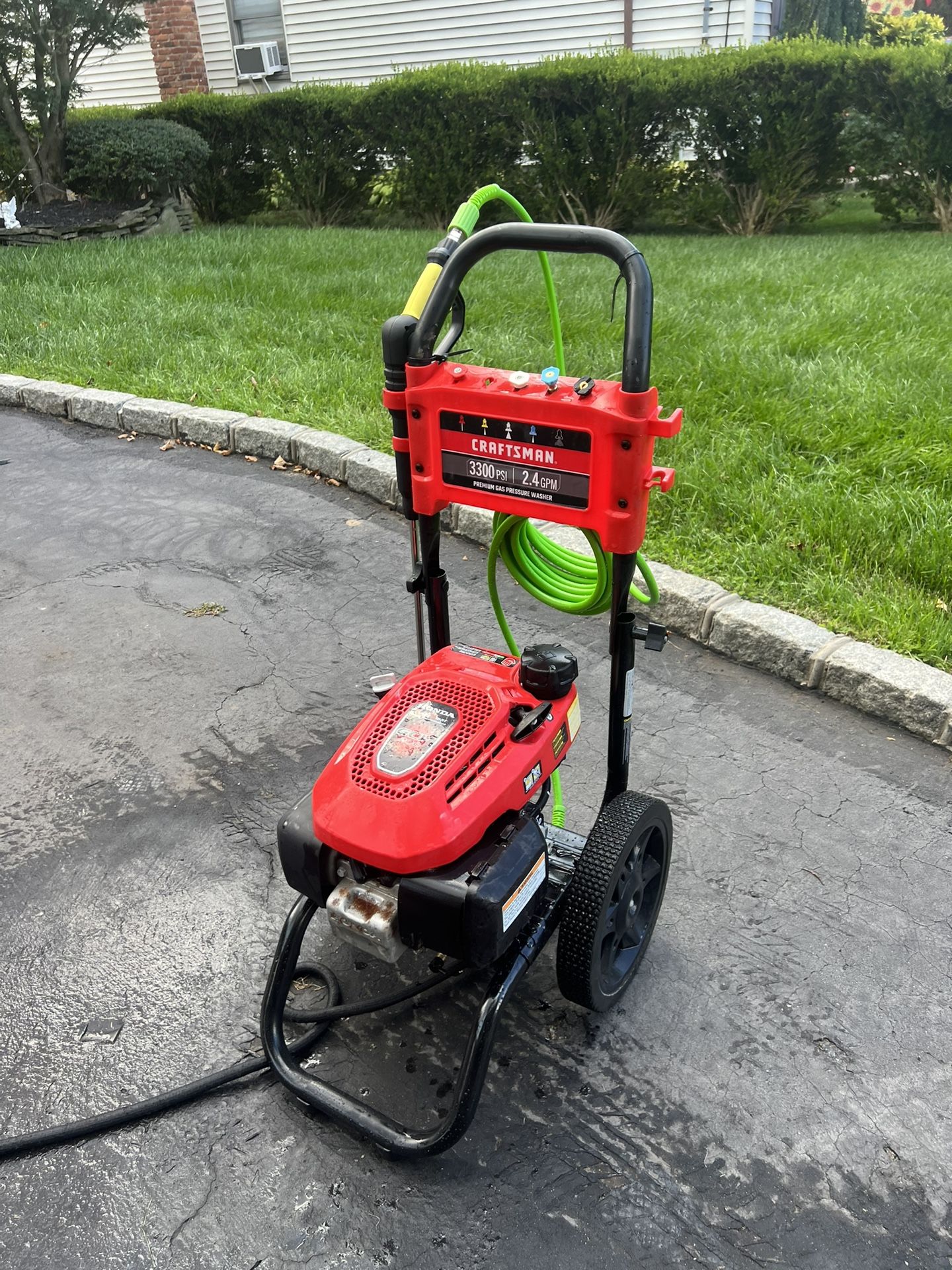 Commercial Grade Craftsman Pro Series Honda Pressure Washer all attachments