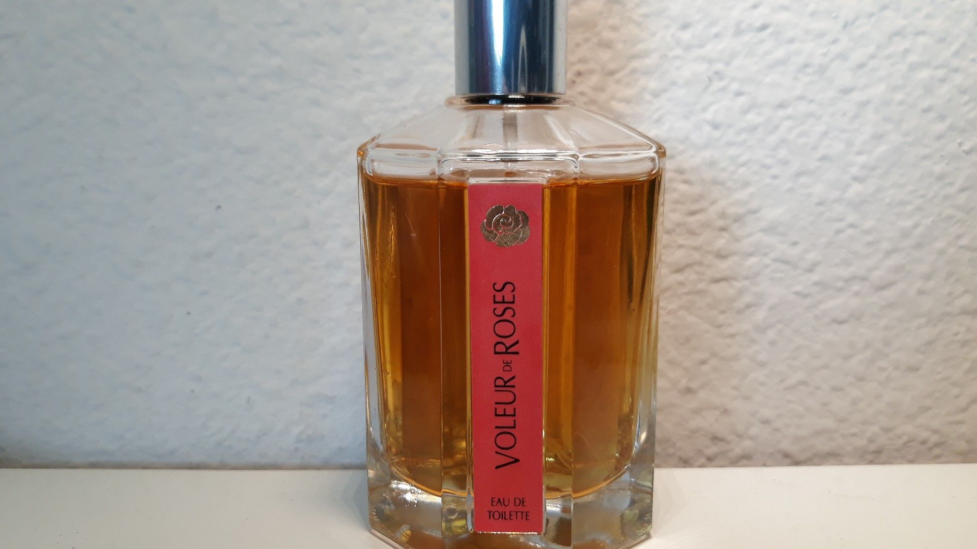 Voleur De Roses by L'artisan Parfumeur Eau De Toilette Spray 3.4 oz (Unbox)