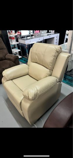 Loveseat and chair recliner