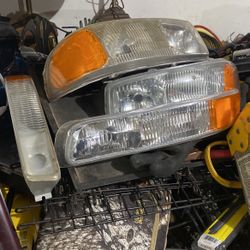 2003 GMC Sierra Head Lights And Tail Lights 