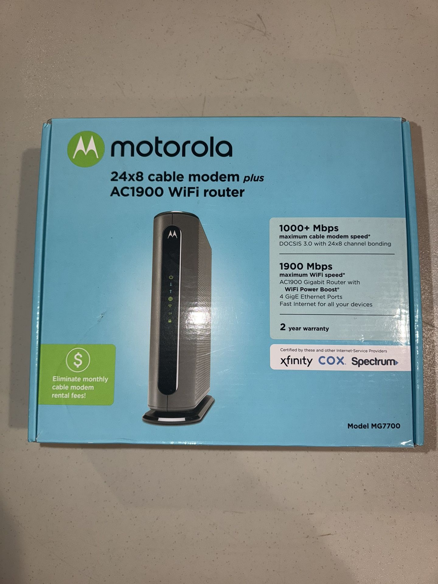 High Speed Motorola MG7700 Cable Modem + AC1900 WiFi Router (Like New)
