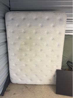 Queen mattress and topper