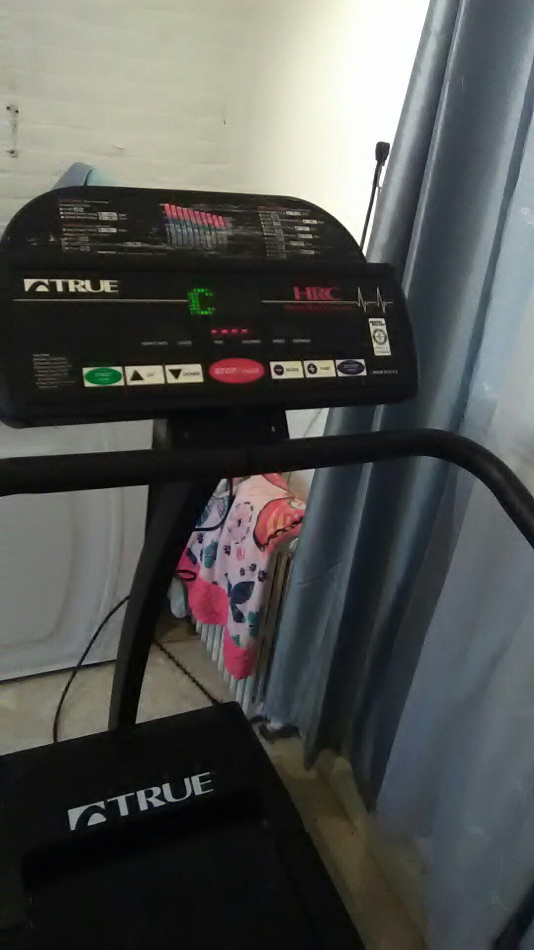 True treadmill machine for exercise