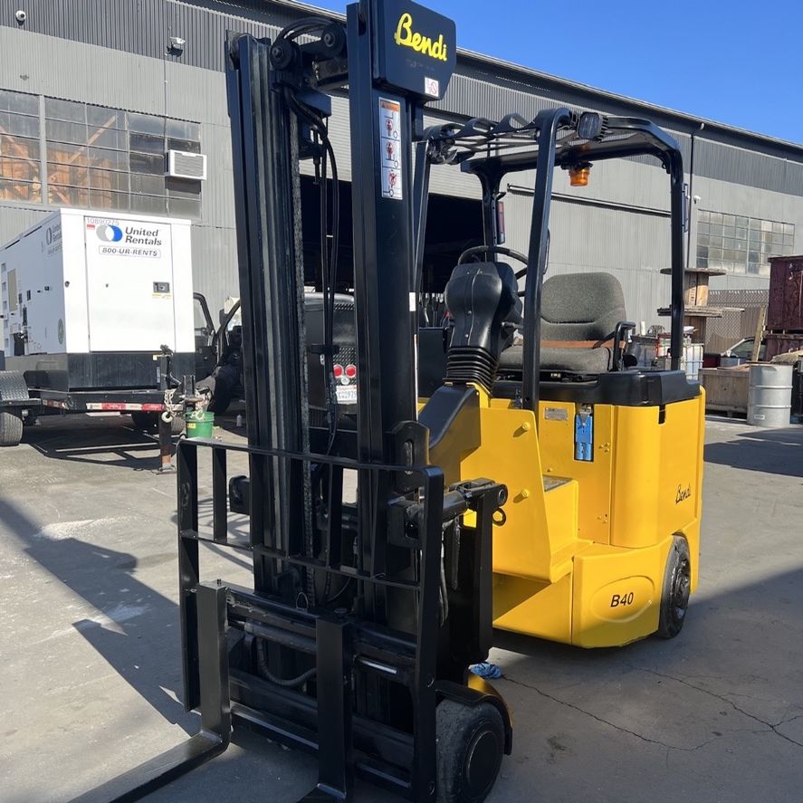 Bendi B40   Forklift ☎️CALL FOR PRICING ☎️