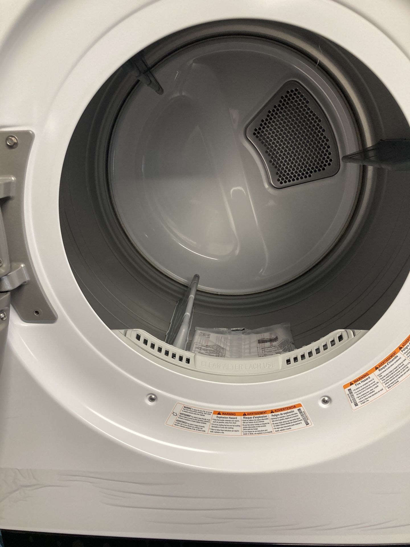 LG Washer Dryer Tower👚👔👖👙