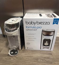 NEW! Baby Brezza Formula Pro Advanced
