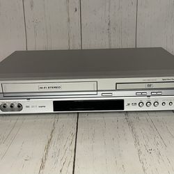 JVC HR-XVC27 DVD/VHS VCR Combo Player Tested & Working - NO REMOTE