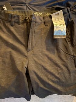 Men’s Billabong swim trunks