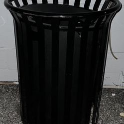 Outdoor Commercial Trash Can