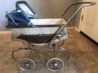 Antique Doll/baby stroller