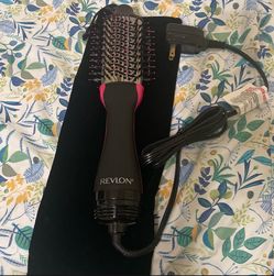 Revlon Blowout Brush