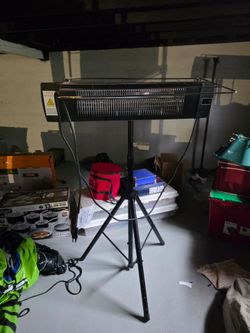 Infrared heater with tripod stand