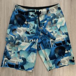 Boys quicksilver shorts