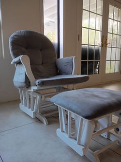 $25 obo Glider Rocking Chair with Ottoman