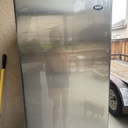 Sanyo Stainless Steel Mini Fridge 