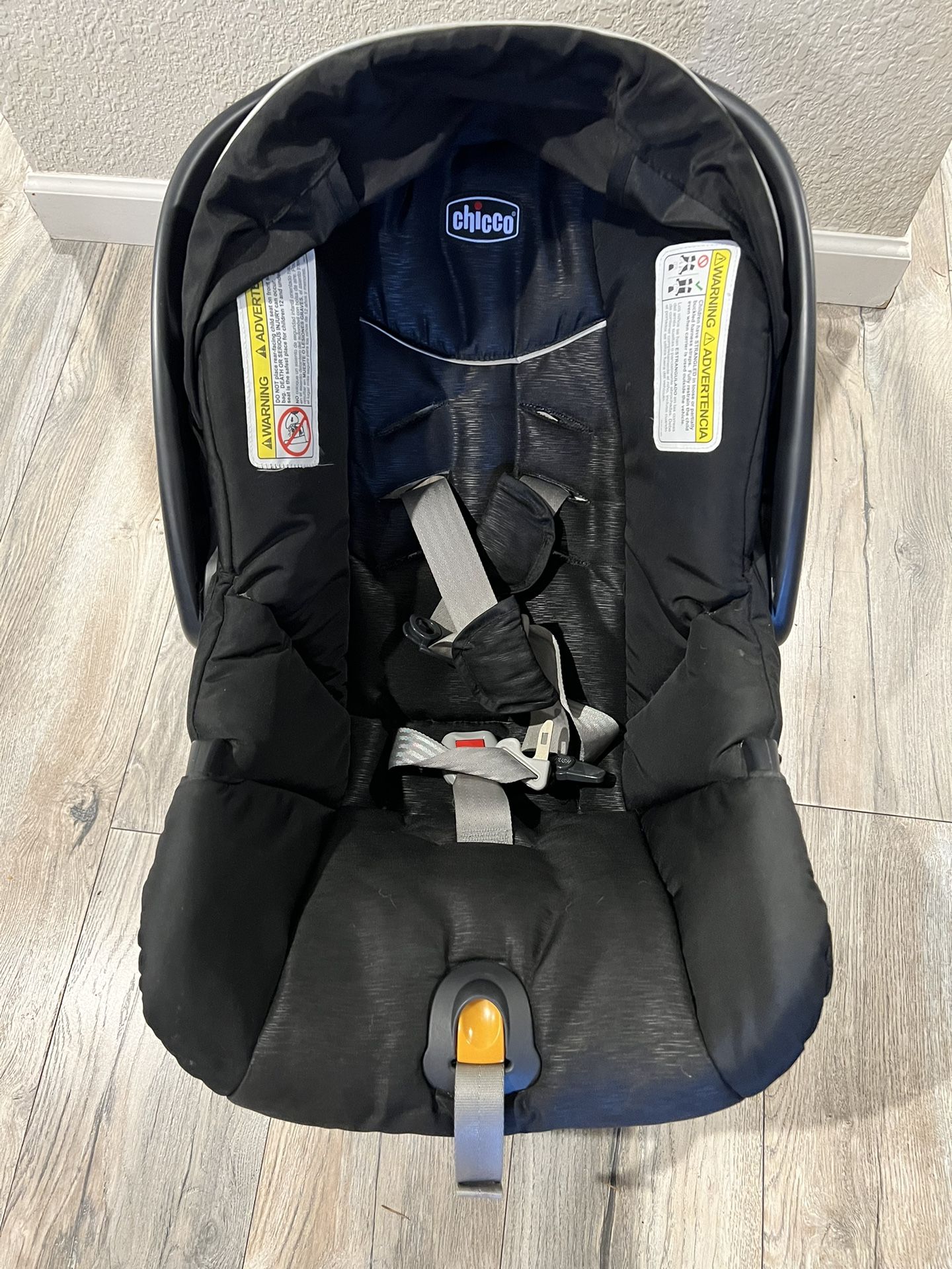 Chicco KeyFit 30 Infant Car Seat + Base