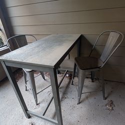 High top table and 2 chairs