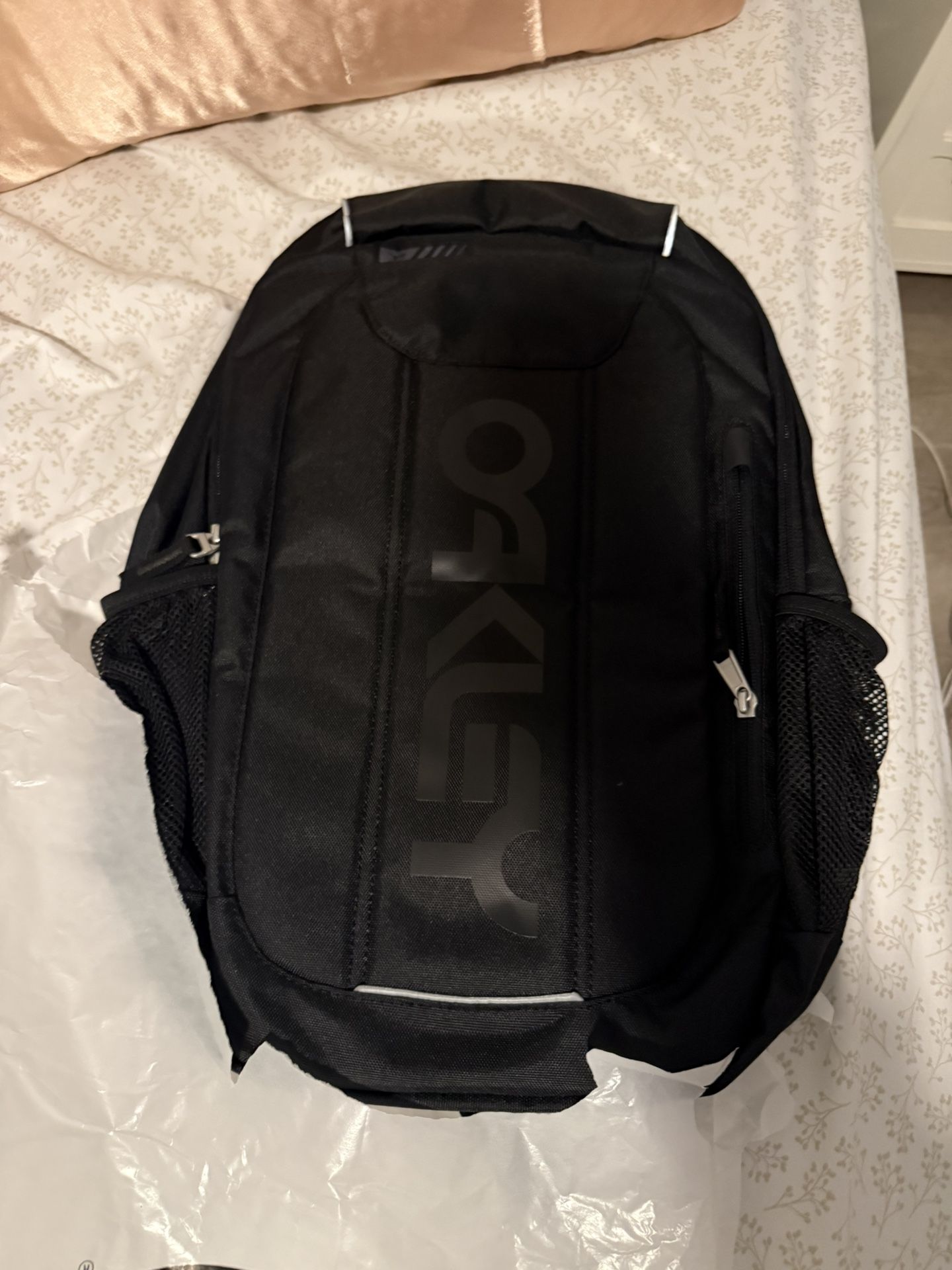 Oakley enduro Backpack 20L 3.0 Brand new