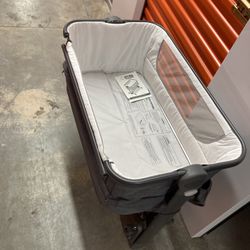 Baby Bassinet/ Bedside Sleeper