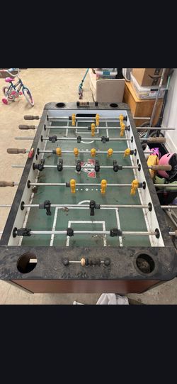 Foose ball table