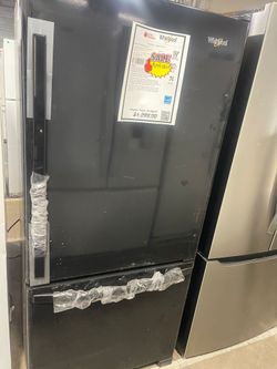 Clearance Refrigerators - Save Big