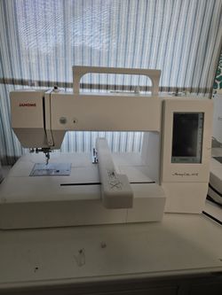 Janome Memory Craft 400E Embroidery Machine