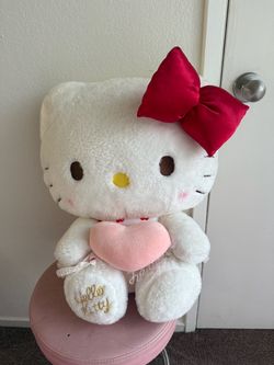 Sanrio Hello Kitty Valentine’s Day Plushy