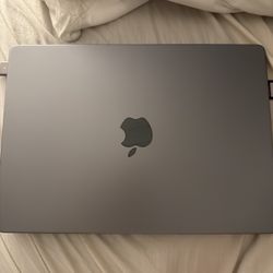 MacBook Pro 14-inch 