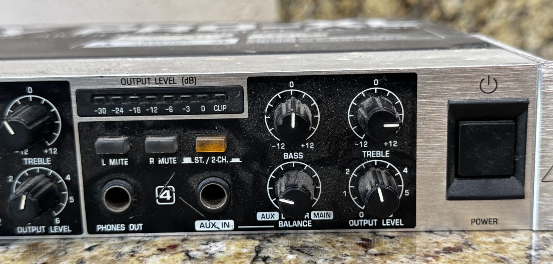 Behringer Powerplay Pro-XL HA4700, a 4-channel headphone mixing and distribution amplifier