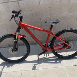 Specialized Hard tail