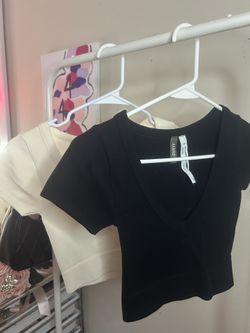 2 Pack White And Black V Neck