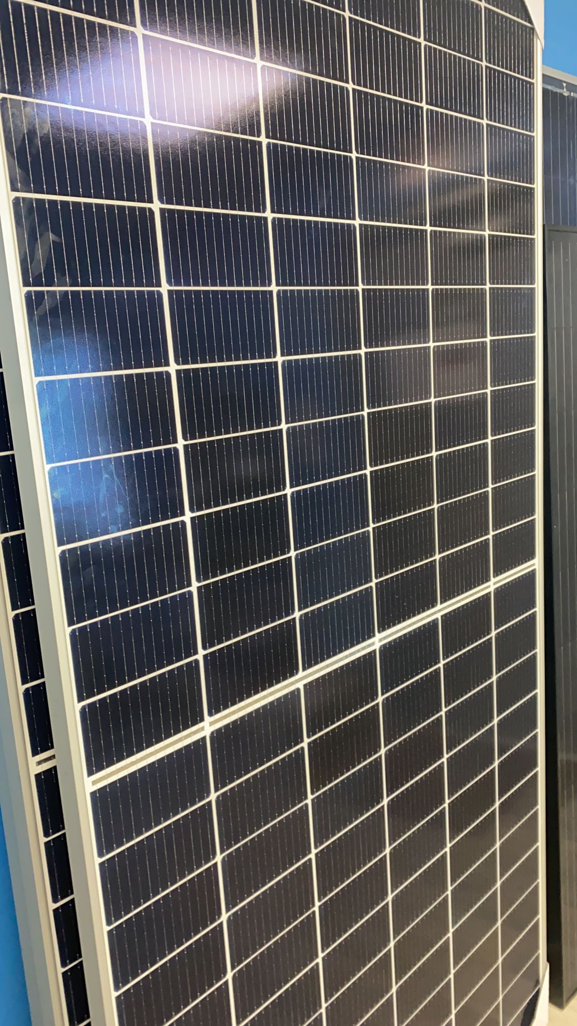 Brand New 400W Solar Panels⚡️Delivery Available