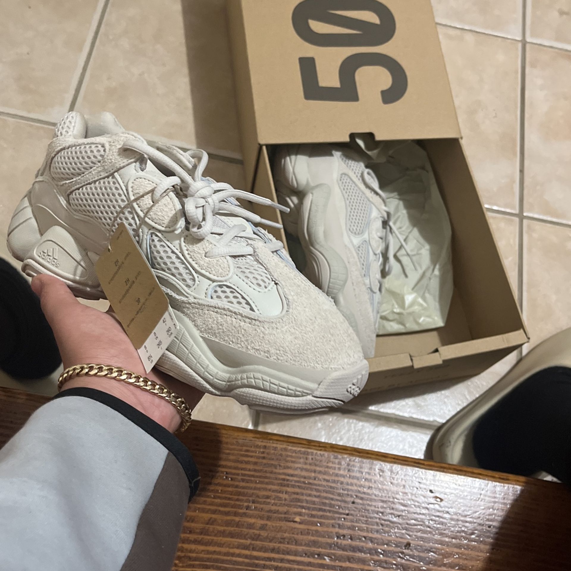 Yeezy 500 Blush Size 8.5 