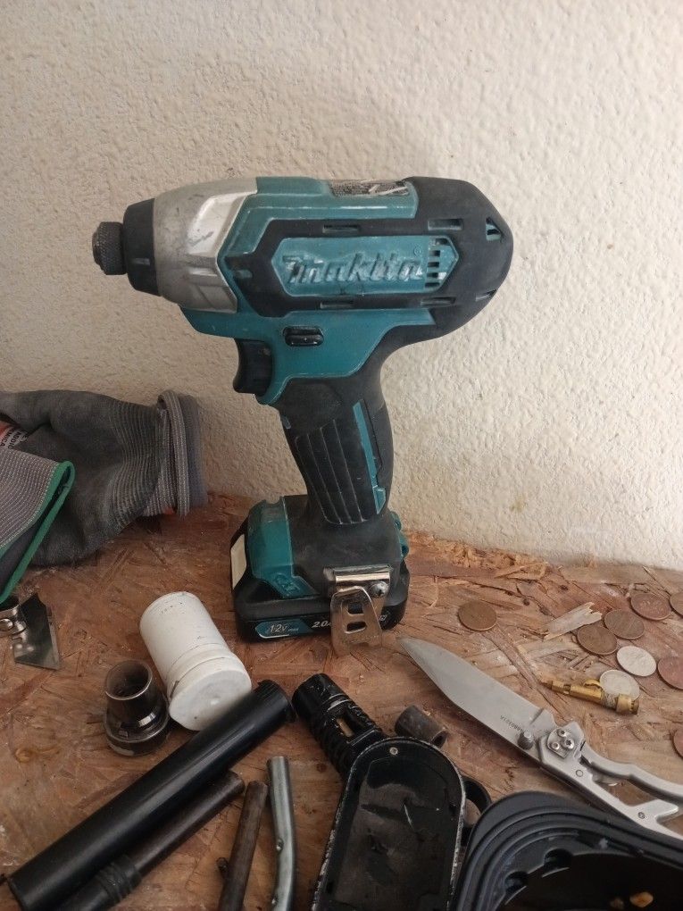 Makita 12 Volt Impact Drill