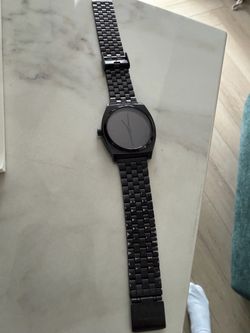 Nixon watch