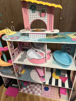 lol doll house