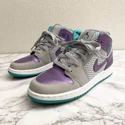 Jordan 1’s 6y